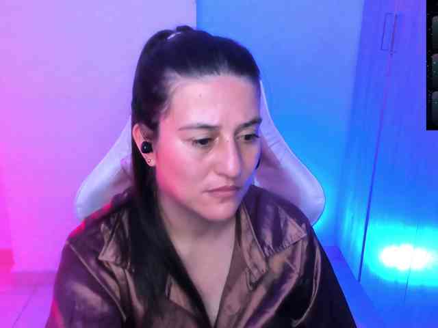 Saskyaajohnson webcam