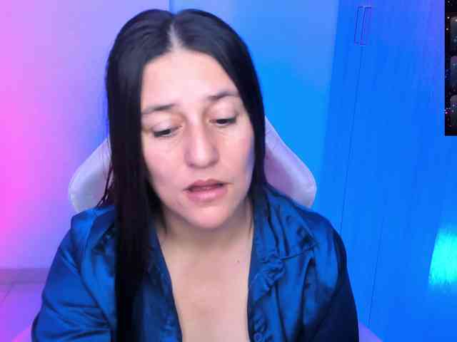 Saskyaajohnson webcam
