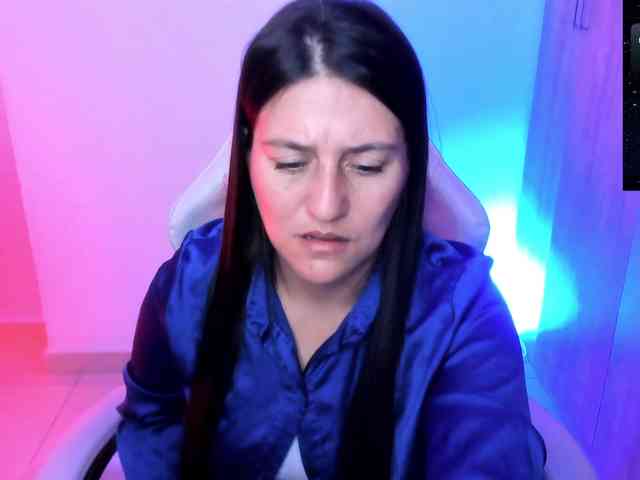 Saskyaajohnson webcam