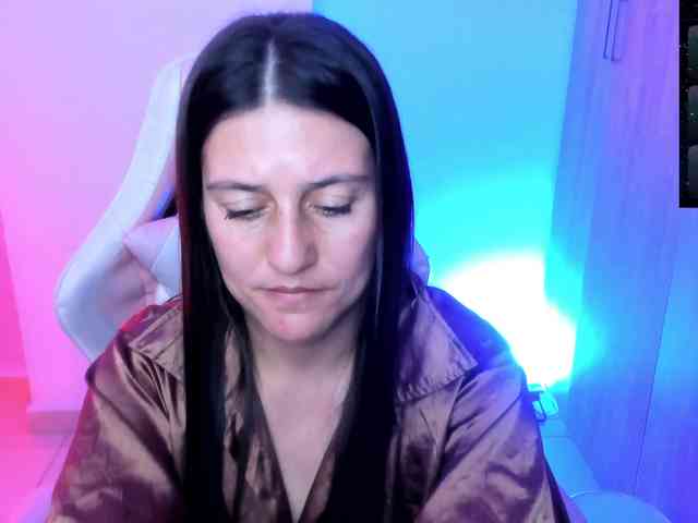 Saskyaajohnson webcam