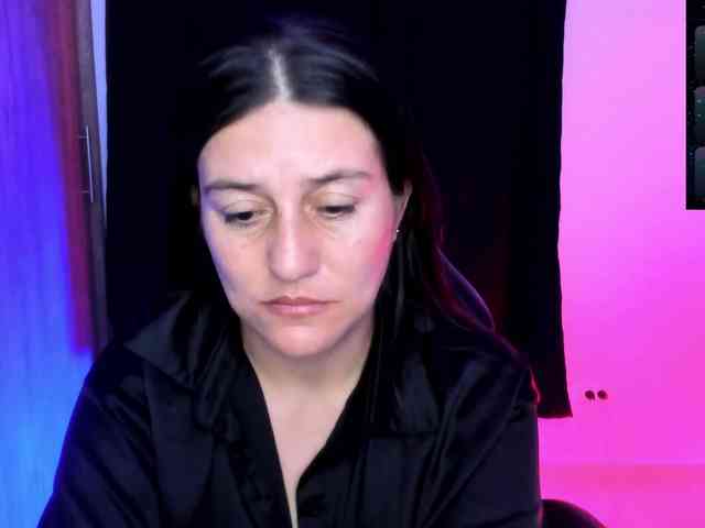 Saskyaajohnson webcam