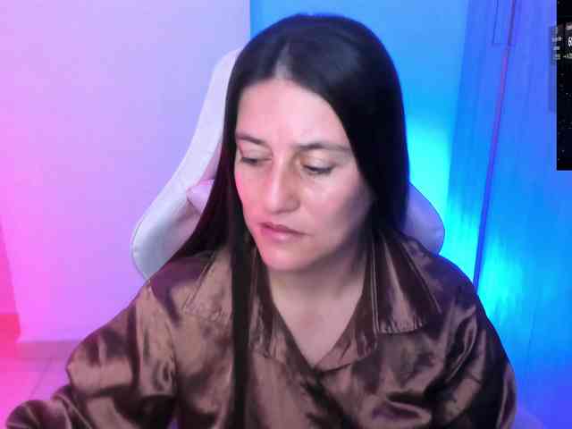 Saskyaajohnson webcam