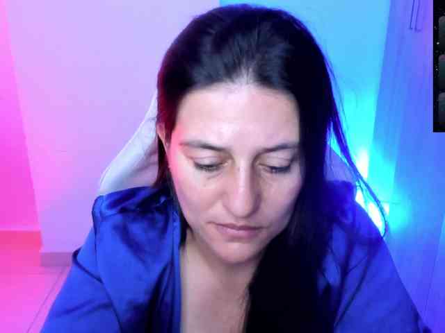 Saskyaajohnson webcam