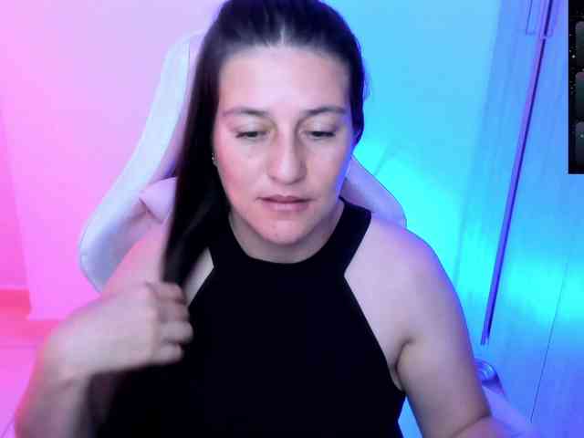 Saskyaajohnson webcam