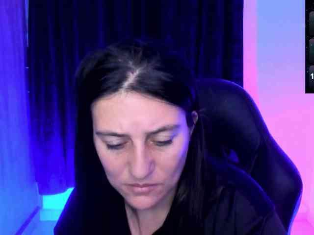 Saskyaajohnson webcam
