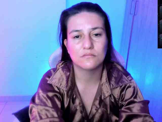 Saskyaajohnson webcam