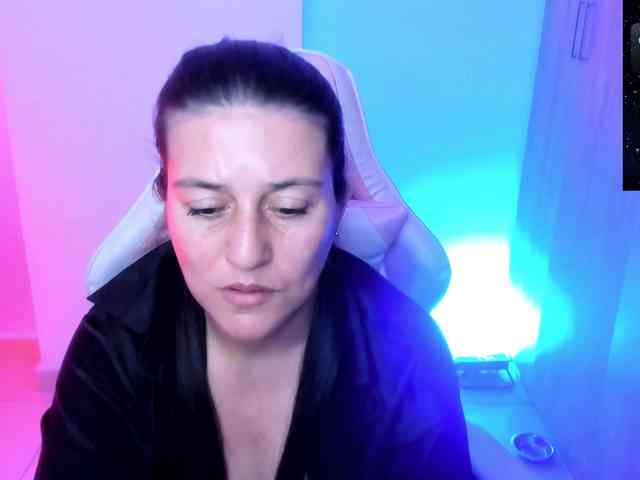 Saskyaajohnson webcam