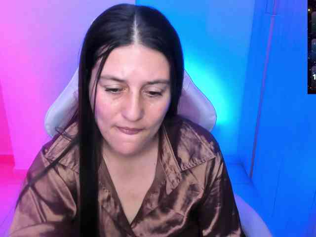Saskyaajohnson webcam