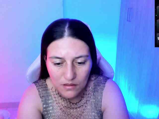 Saskyaajohnson webcam