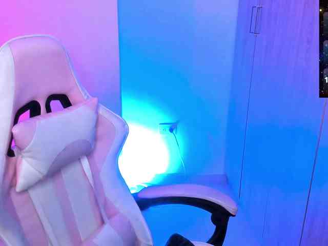 Saskyaajohnson webcam