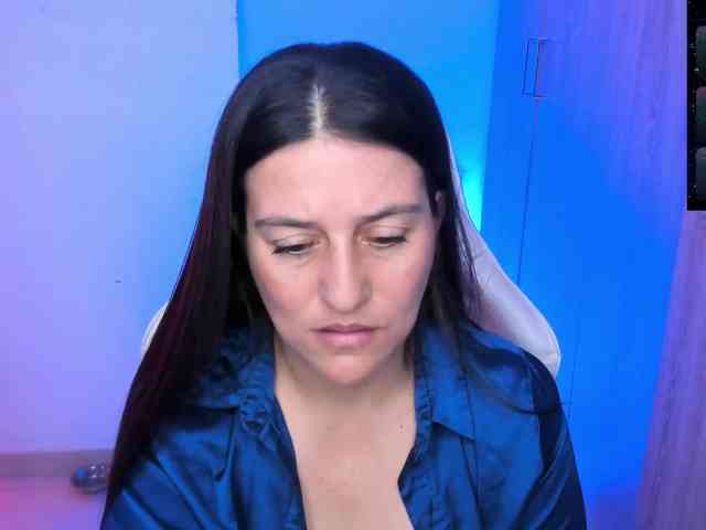 Saskyaajohnson webcam