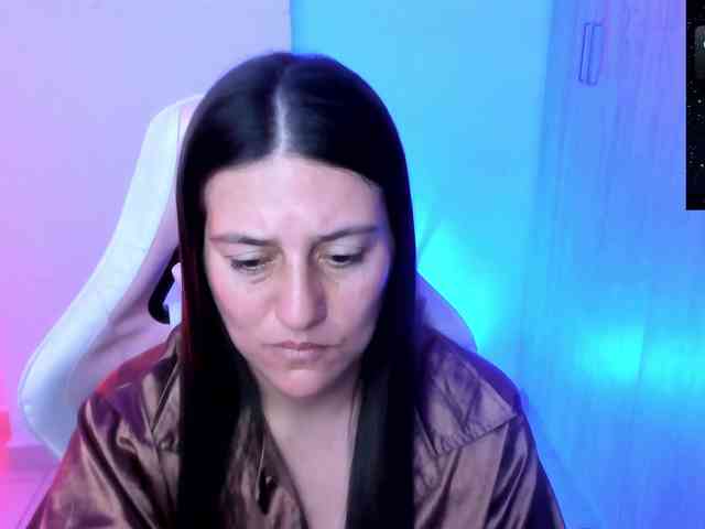 Saskyaajohnson webcam