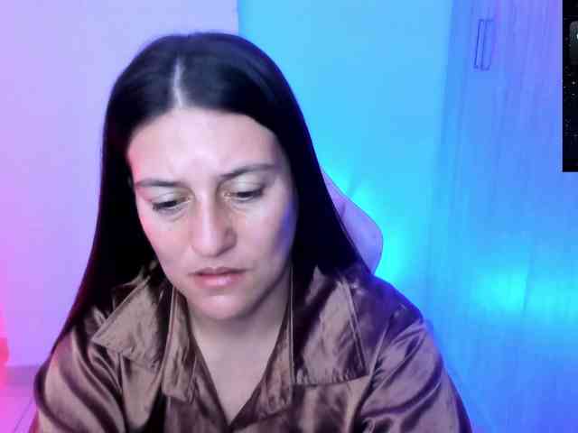 Saskyaajohnson webcam