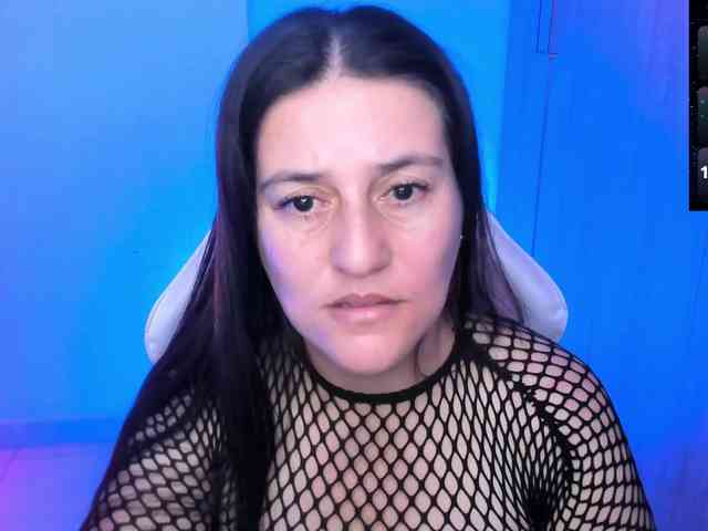 Saskyaajohnson webcam