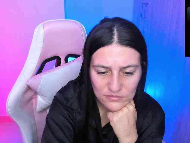 Saskyaajohnson webcam