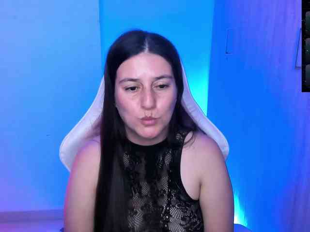 Saskyaajohnson webcam