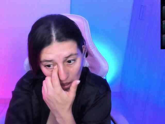 Saskyaajohnson webcam