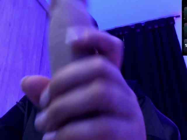 Saskyaajohnson webcam
