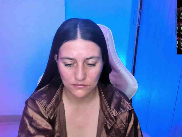 Saskyaajohnson webcam