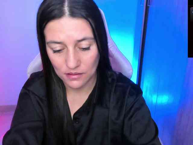 Saskyaajohnson webcam