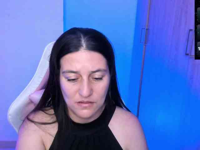 Saskyaajohnson webcam