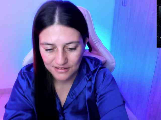 Saskyaajohnson webcam