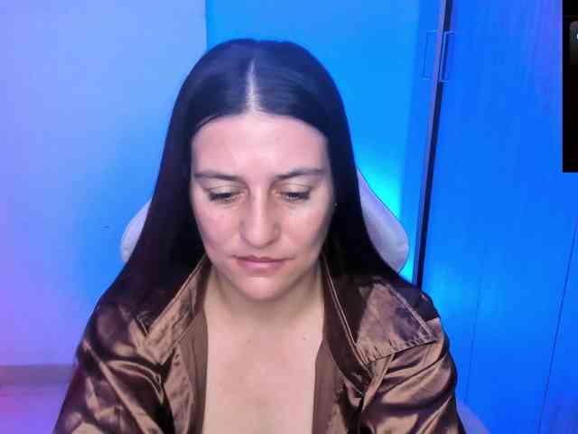 Saskyaajohnson webcam