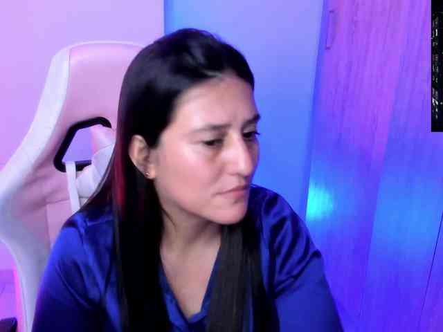 Saskyaajohnson webcam