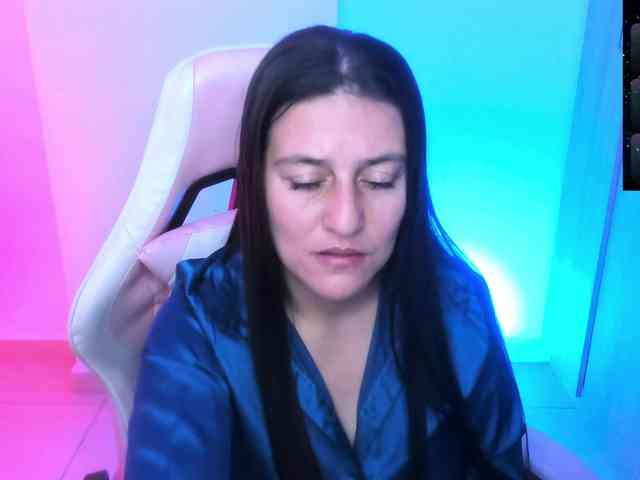 Saskyaajohnson webcam