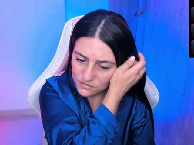 Saskyaajohnson webcam