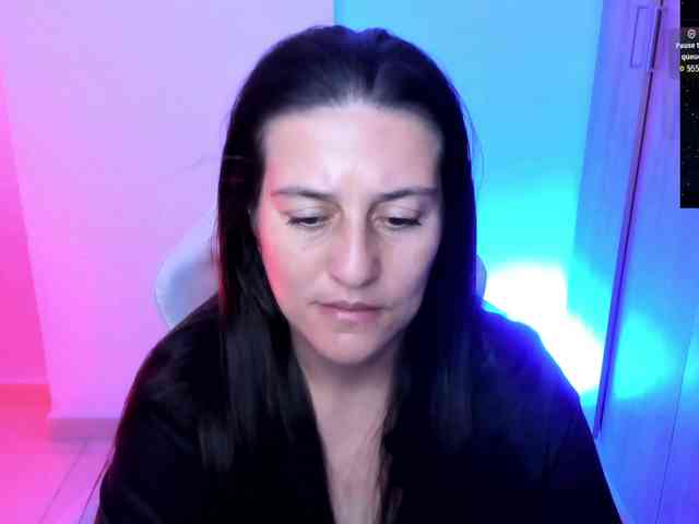Saskyaajohnson webcam