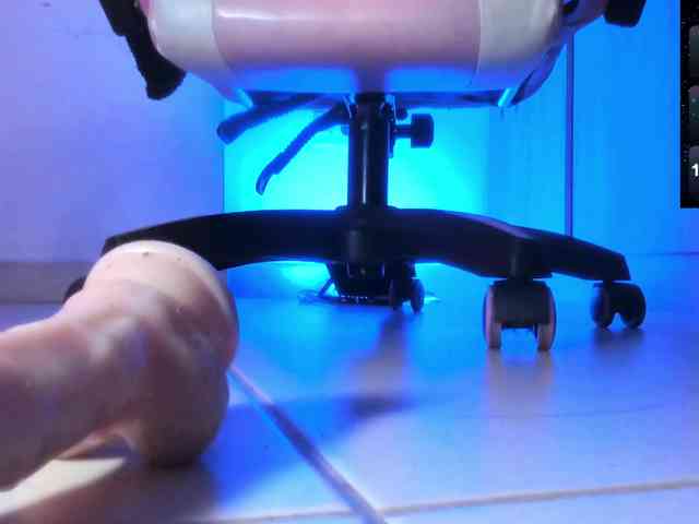 Saskyaajohnson webcam