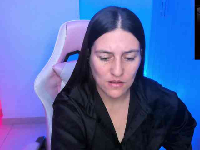 Saskyaajohnson webcam