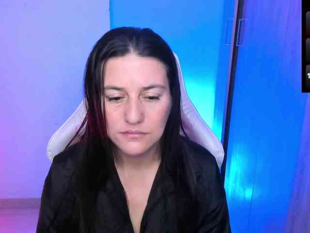 Saskyaajohnson webcam