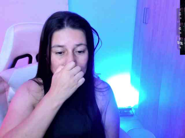 Saskyaajohnson webcam