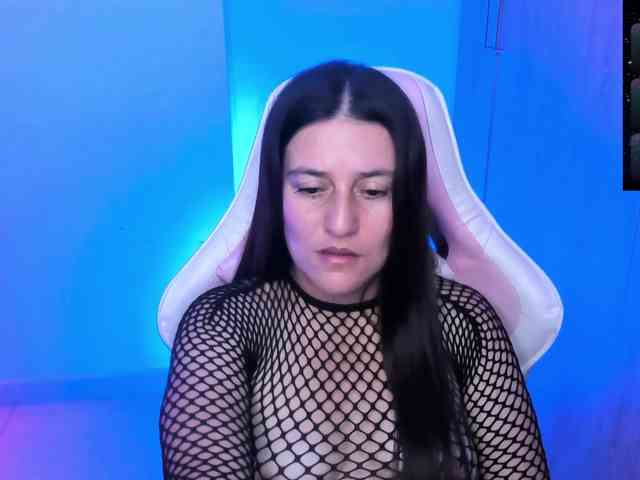 Saskyaajohnson webcam