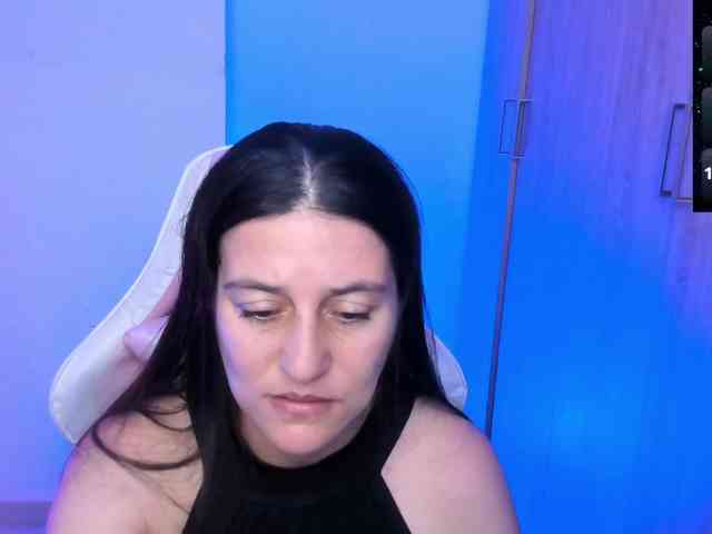 Saskyaajohnson webcam