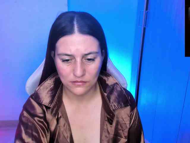 Saskyaajohnson webcam