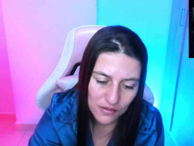 Saskyaajohnson webcam
