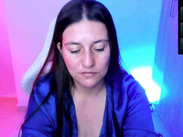Saskyaajohnson webcam