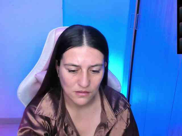 Saskyaajohnson webcam