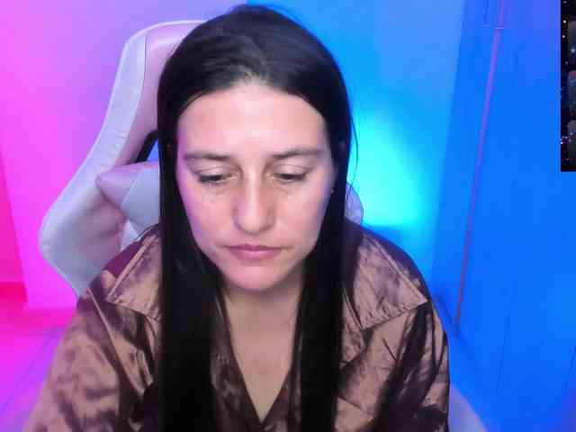 Saskyaajohnson webcam