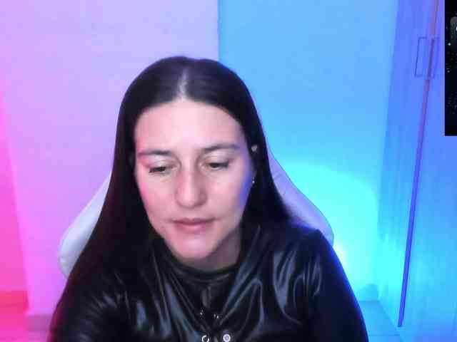 Saskyaajohnson webcam