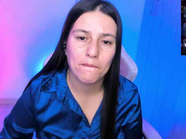Saskyaajohnson webcam