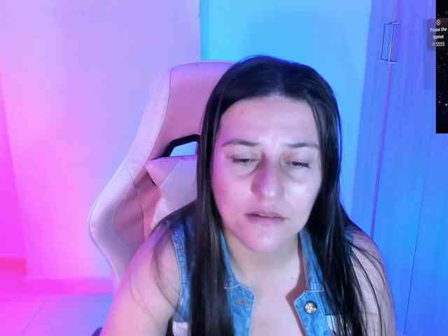 Saskyaajohnson webcam