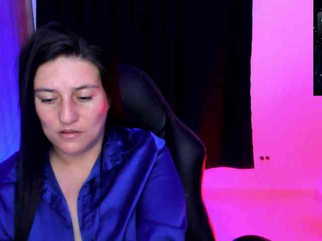 Saskyaajohnson webcam