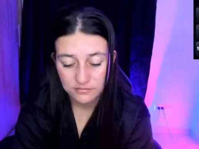 Saskyaajohnson webcam