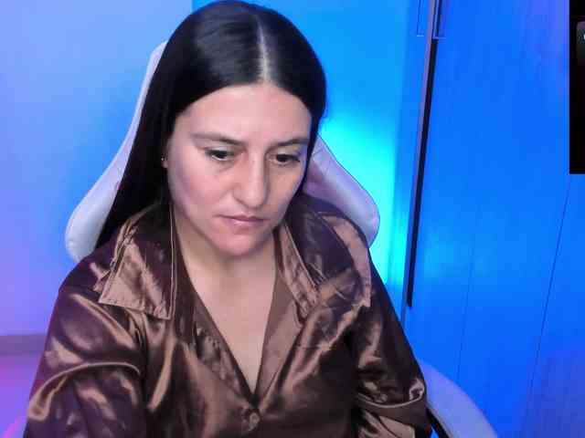 Saskyaajohnson webcam