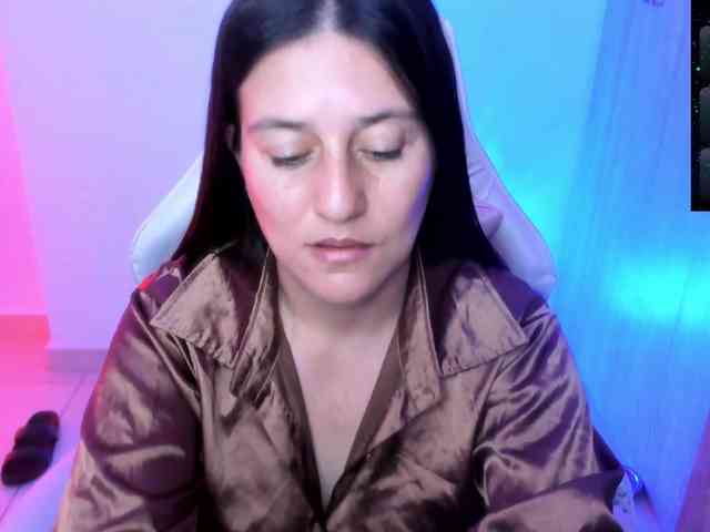 Saskyaajohnson webcam