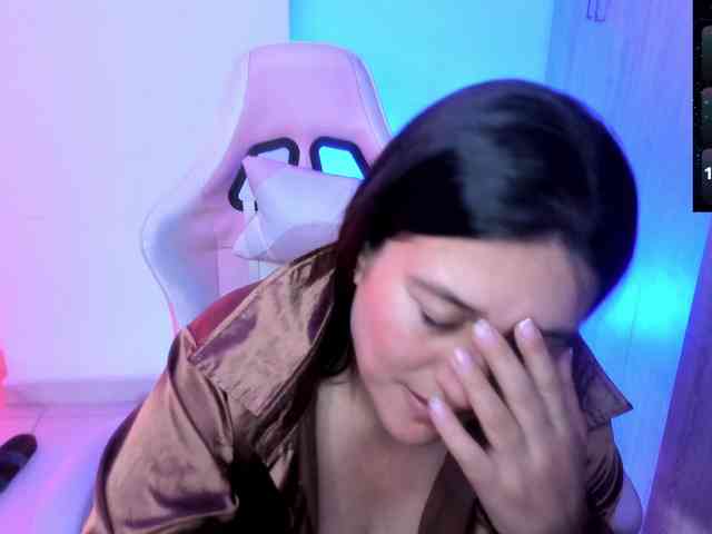 Saskyaajohnson webcam